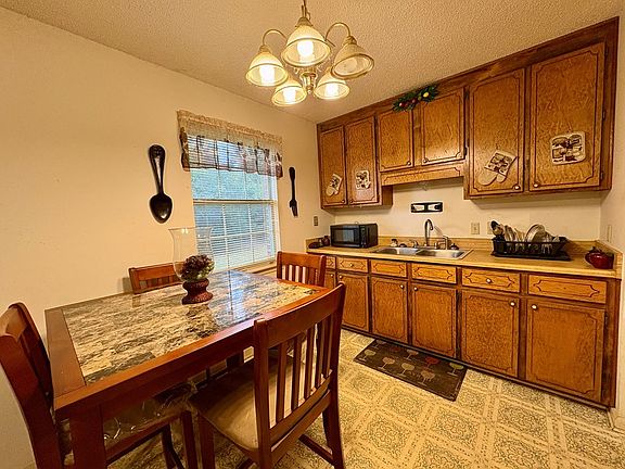 5th image of 1022 E 29th Ave