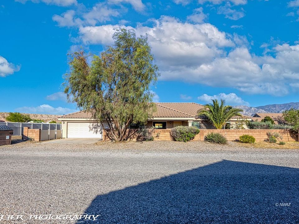 1st image of 928 N Saguaro Dr