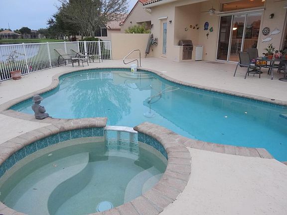 4th image of 6705 Arno Way