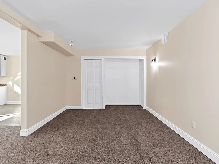 1543 Estee Ave — Photo 39