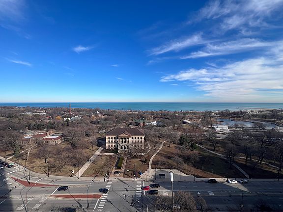 5th image of 1960 N Lincoln Park W APT 1910