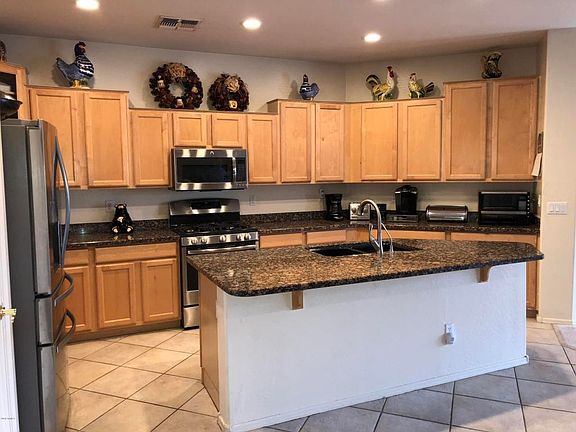 2nd image of 12937 W Flower St