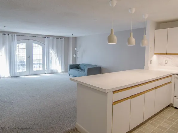 11 Church St Unit 217, Salem, MA 01970