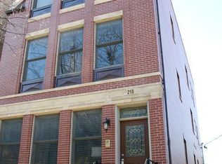 218 S Laflin St APT 102, Chicago, IL 60607