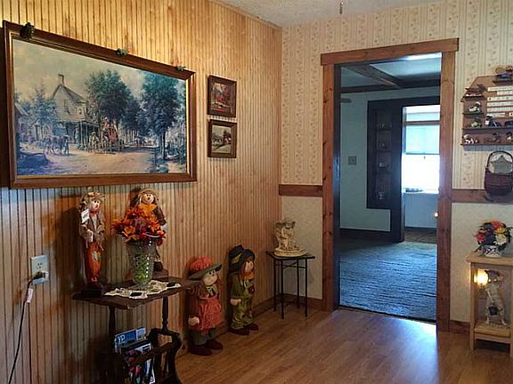 4th image of 112 Bowman Ave