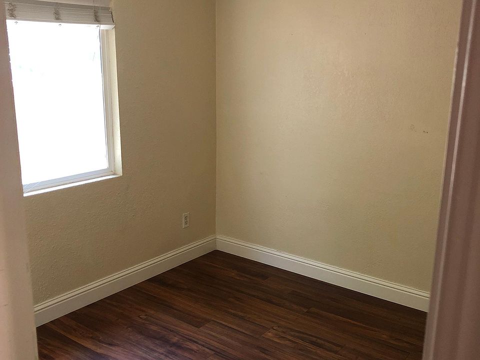 1st image of 343 S 21st St