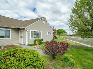 1153 James St, Chicopee, MA 01022