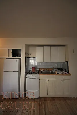 Rented by Kings Court Real Estate | media 25