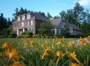 12 Camelot Rd, Windham, NH 03087