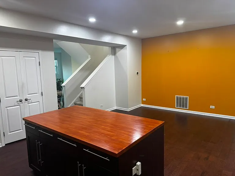 3335 Kentshire Cir — Photo 8