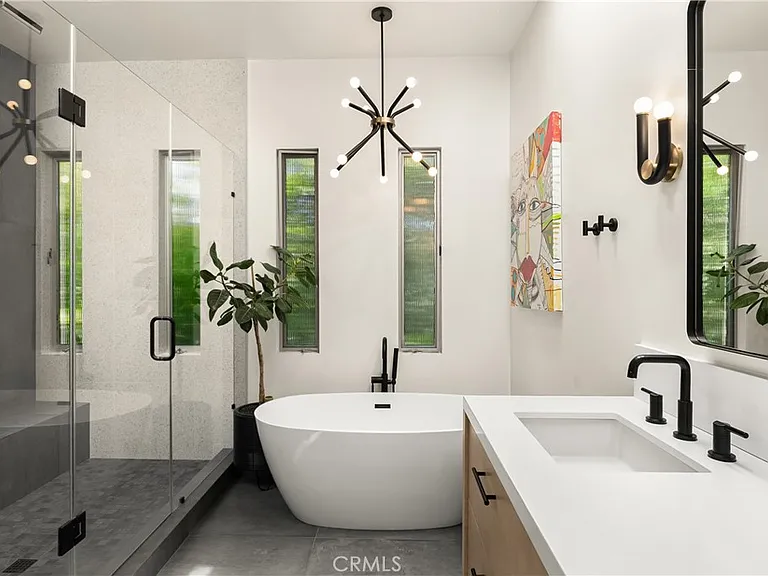 3230 Tyrol Dr — Photo 10