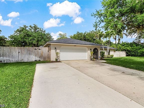 5th image of 2249 River Oak Ln