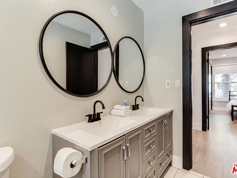 6966 Sedan Ave — Photo 25
