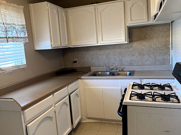 5th image of 4019 Nashville Ave APT 4