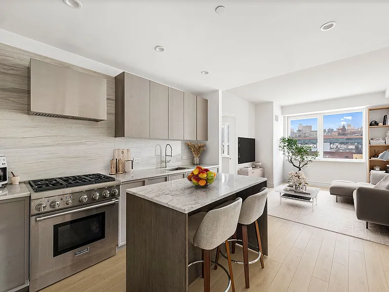 1399 Park Ave #10A — Photo 4