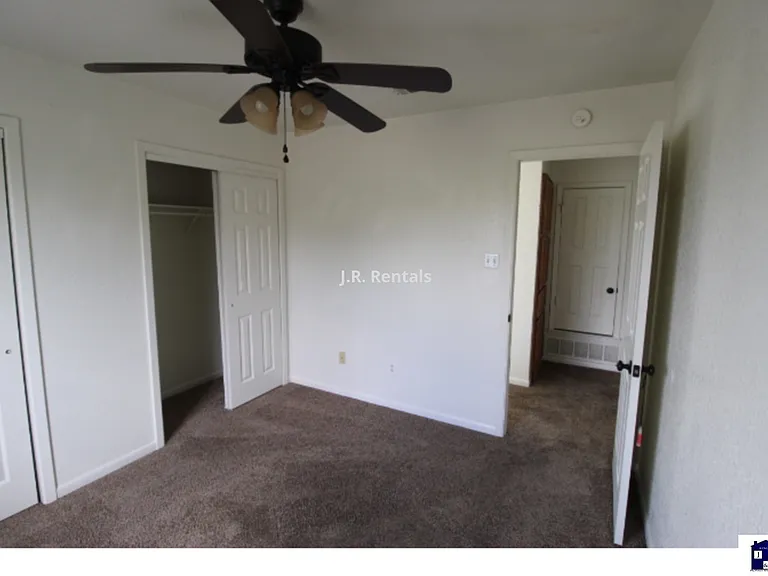 2412 Skylark Cir — Photo 15