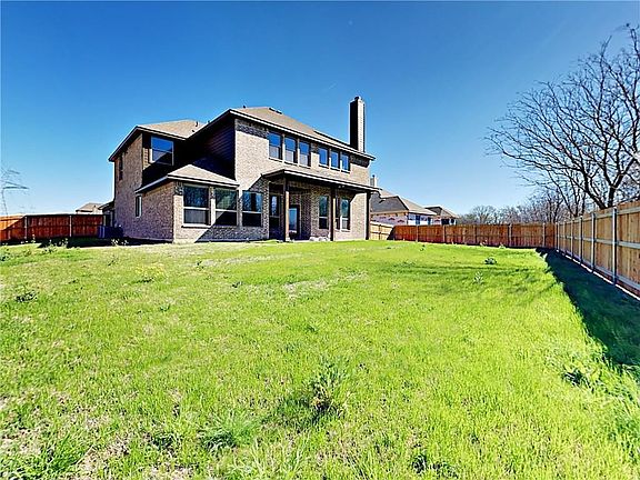 4th image of 5116 Crestwater Dr