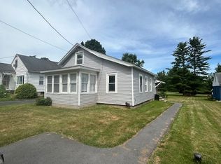 336 Lakeside Rd, Syracuse, NY 13209