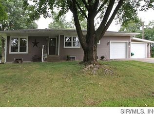 1205 21st St, Highland, IL