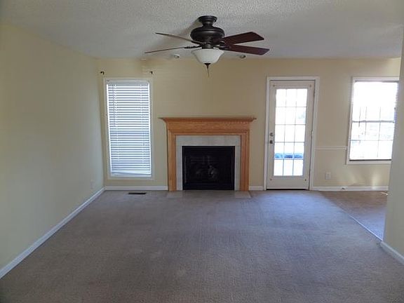 2nd image of 3395 Summerfield Dr