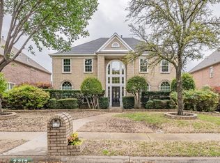 2212 Yaupon Dr, Irving, TX 75063