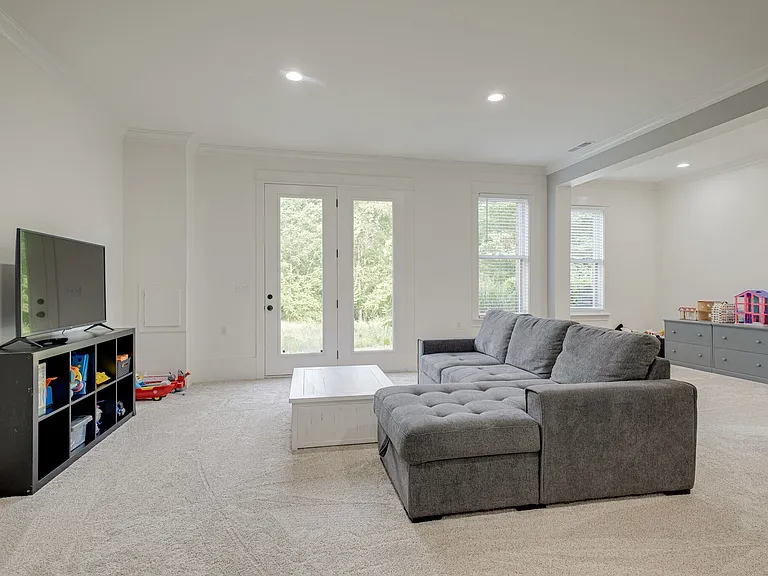 8231 Glover Dr — Photo 56