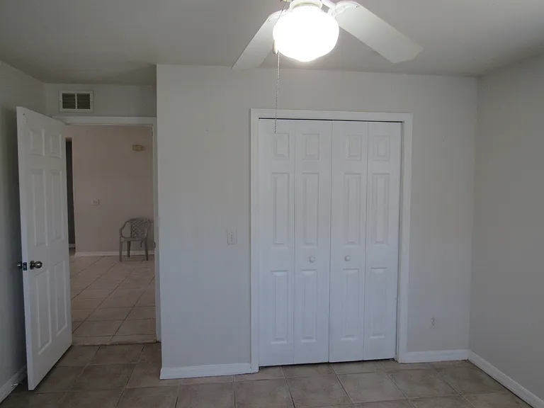 813 Abrams Blvd #2 — Photo 10
