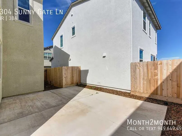 3304 Sunny Gate Ln — Photo 26
