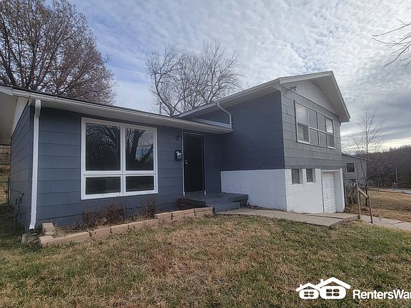 2nd image of 4031 Vineyard Dr