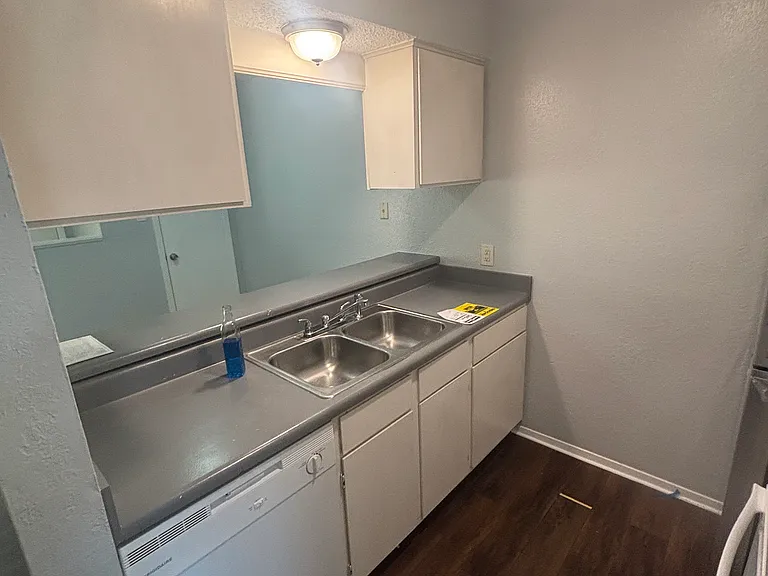 2124 Sanger Ave #104 — Photo 14