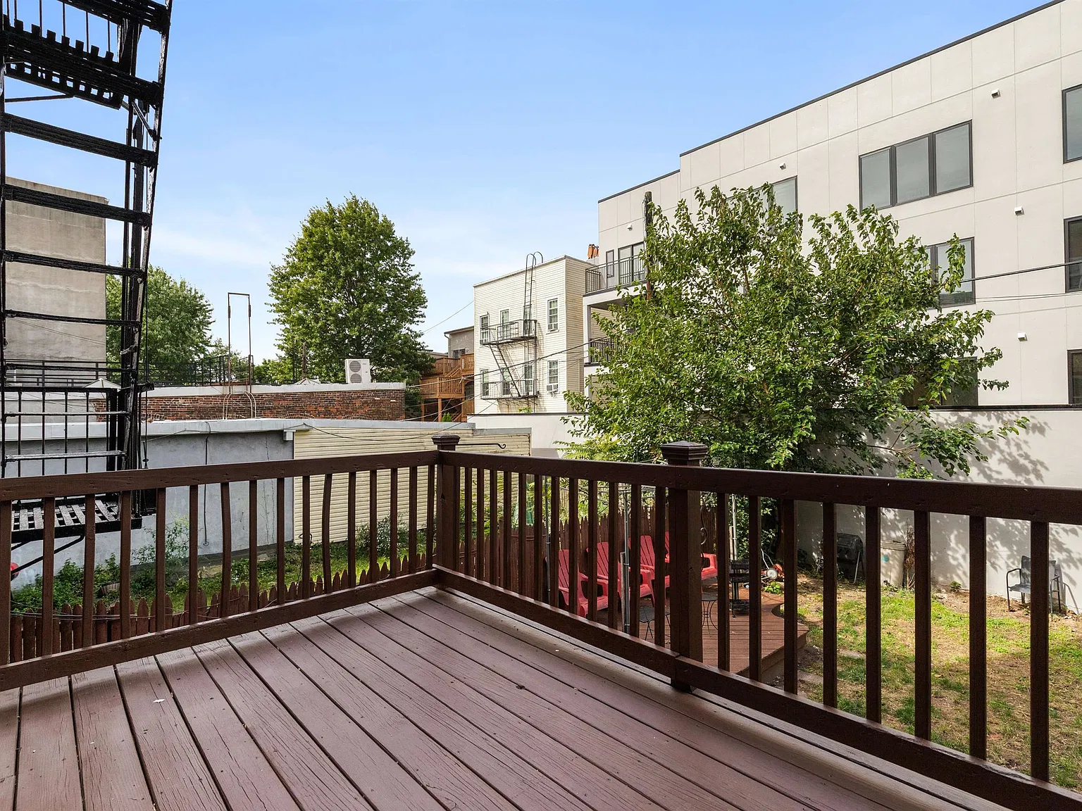 2 bed, 1.5 bath, $3,750 — Photo 4