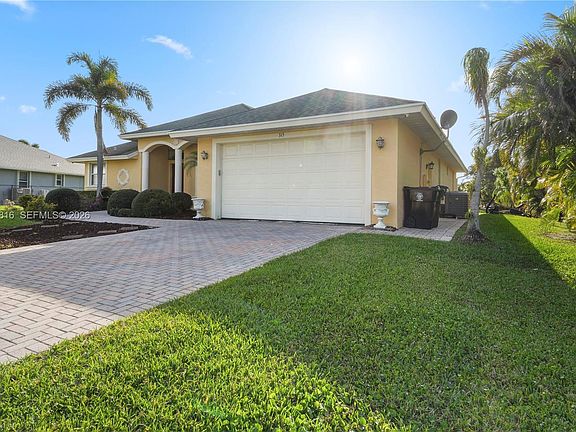 2nd image of 315 SE Fisk Rd