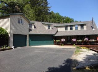 680 W Hope St, Shullsburg, WI 53586