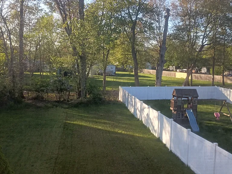 3264 Roxbury Rd — Photo 2