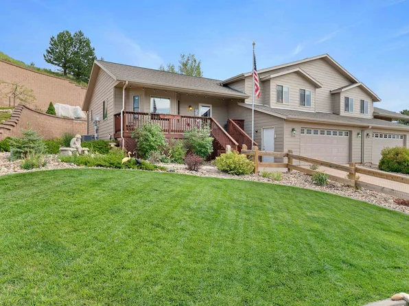 2305 Windmill Dr, Spearfish, SD 57783