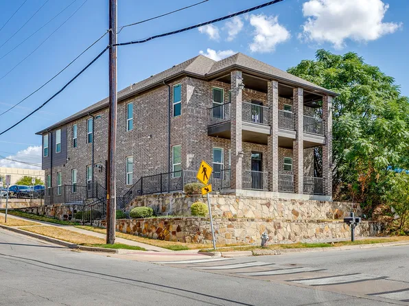 3003 McCart Ave, Fort Worth, TX 76110