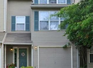 5673 Gosling Dr, Clifton, VA 20124