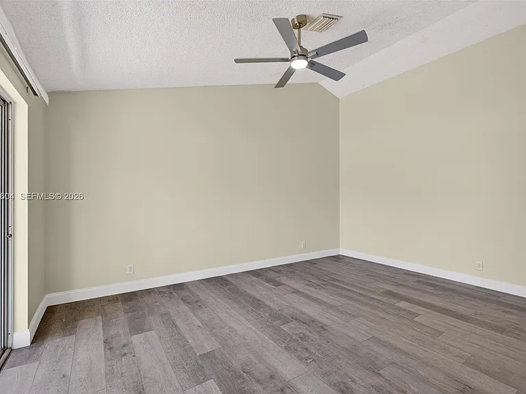 1954 Windsor Dr #1954 — Photo 20