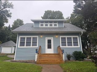 800 Dakota St, Akron, IA 51001