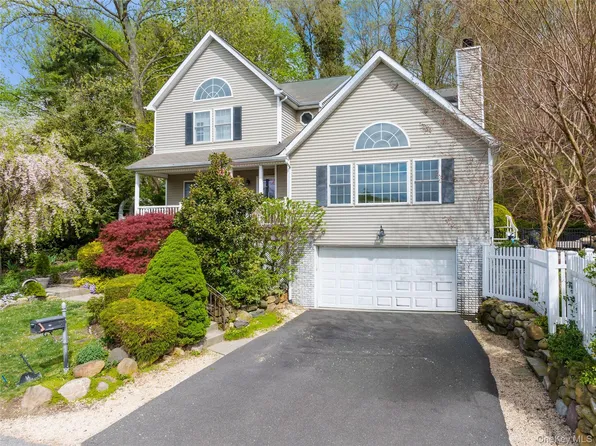 14 Fairview Lane, Oyster Bay, NY 11771