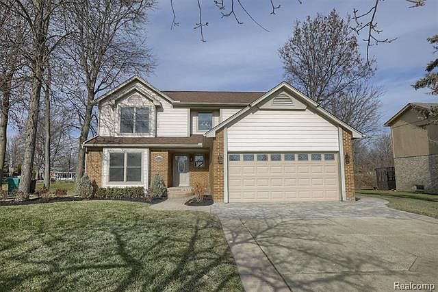 1st image of 26721 Mapleridge Dr