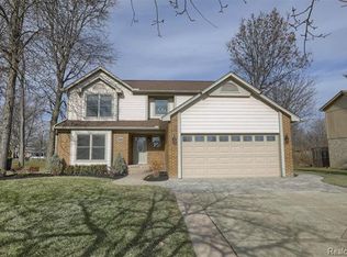 26721 Mapleridge Dr, Chesterfield, MI