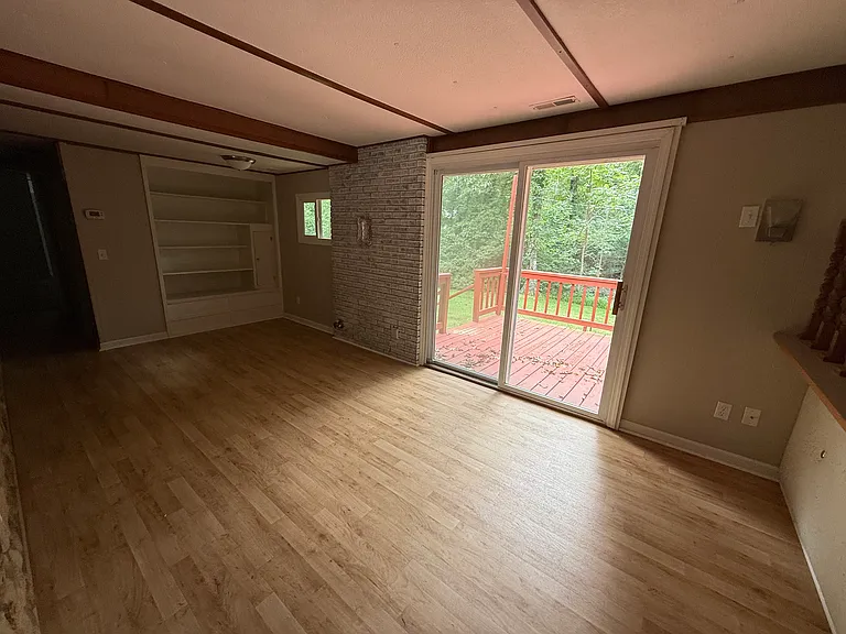 21 Spivey Lake Dr — Photo 4