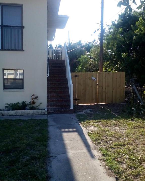 1st image of 7523 Magnolia Ave APT 2