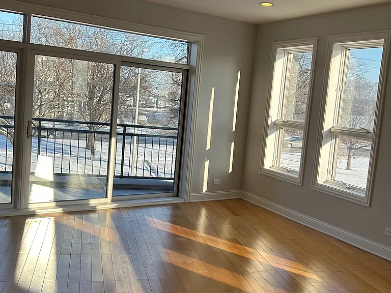 4158 S Western Ave #2 — Photo 3