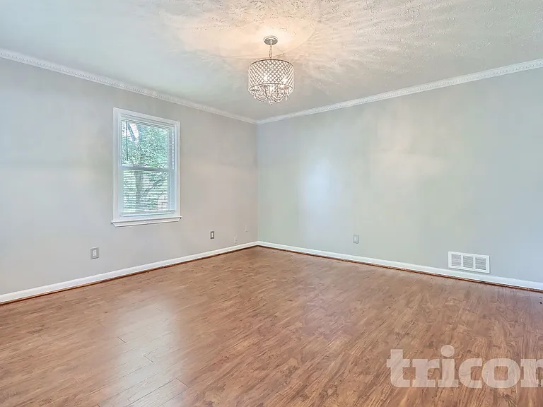130 Southwood Ct — Photo 21