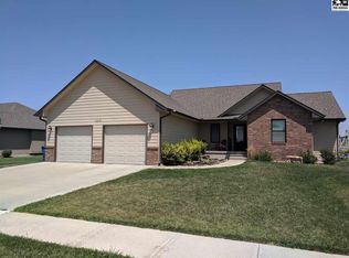 1219 Robin Dr, McPherson, KS 67460