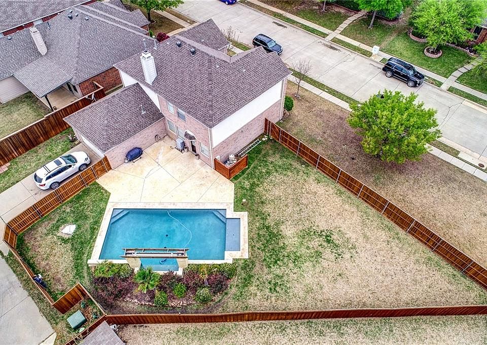 1st image of 1546 Oakmont Dr