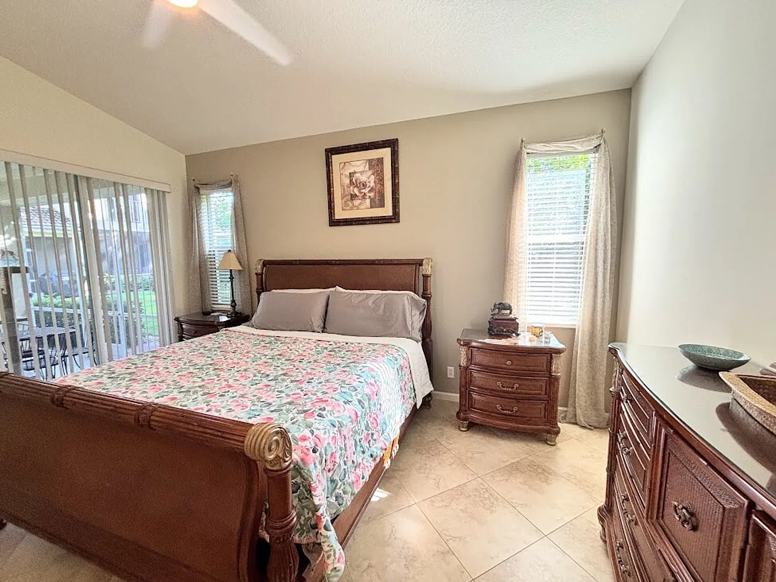2 bed, 2.0 bath, $4,568 — Photo 4