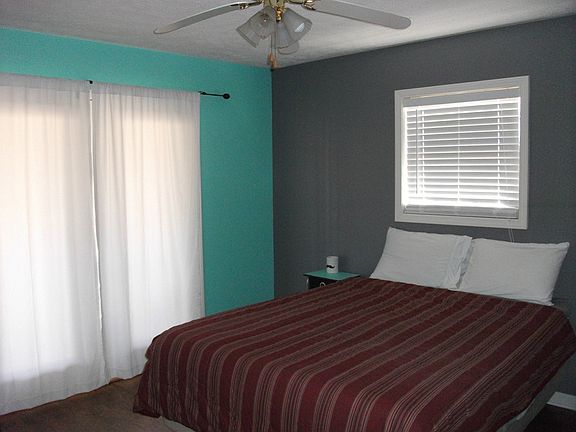 5th image of 265 Holiday Hills Ln